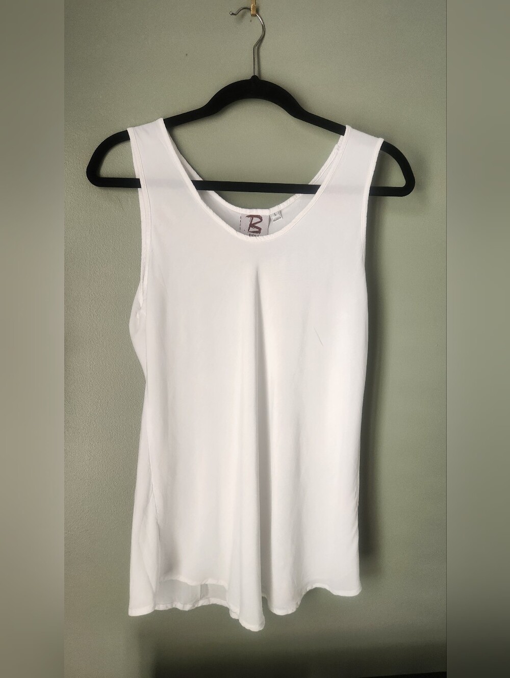Ball White Sleeveless Scoop Neck Tank